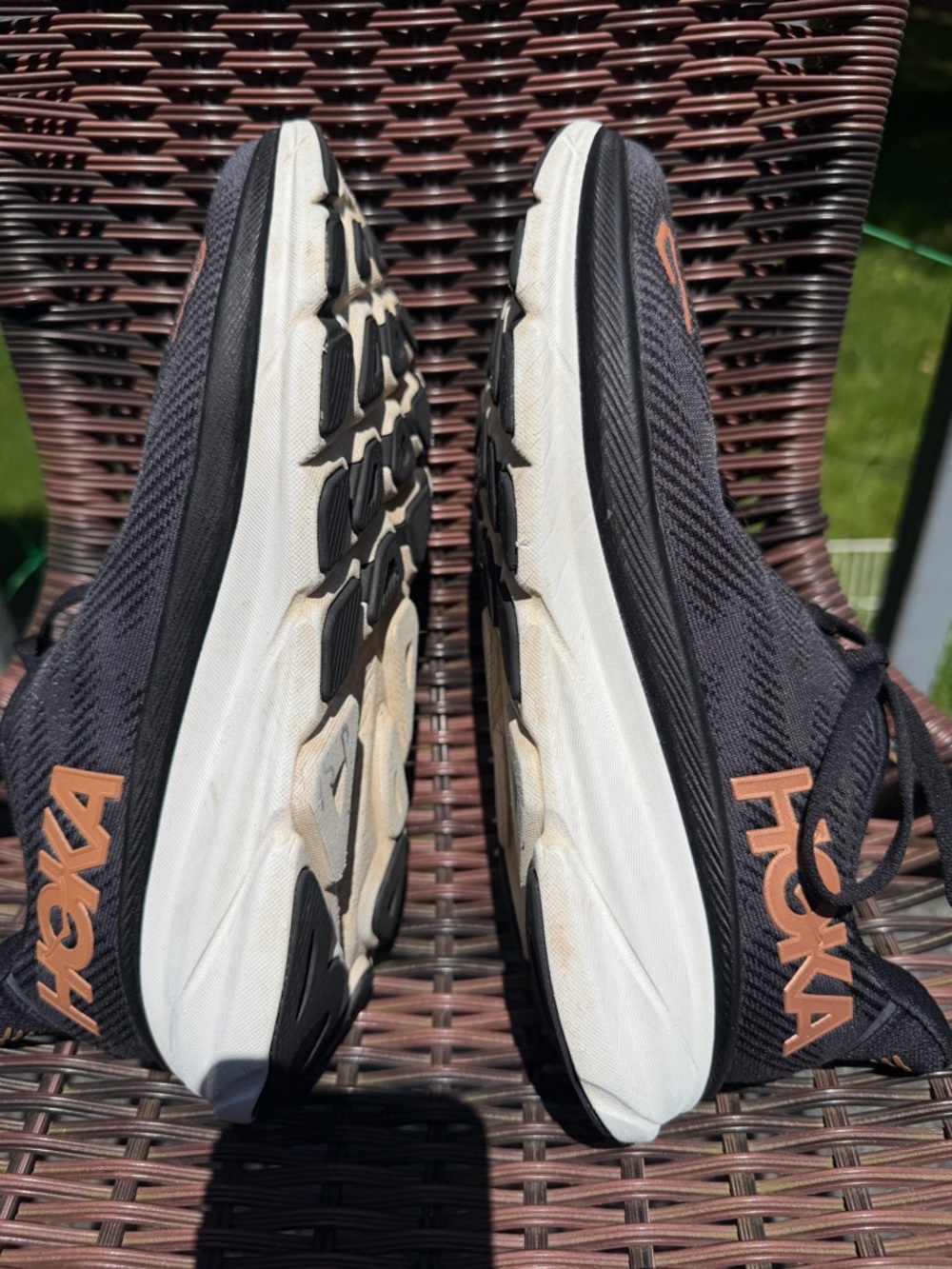 Hoka One One Clifton 9 Women’s Running Gym Training Shoes Black Gold - Size 7.5 - Picture 5 of 9